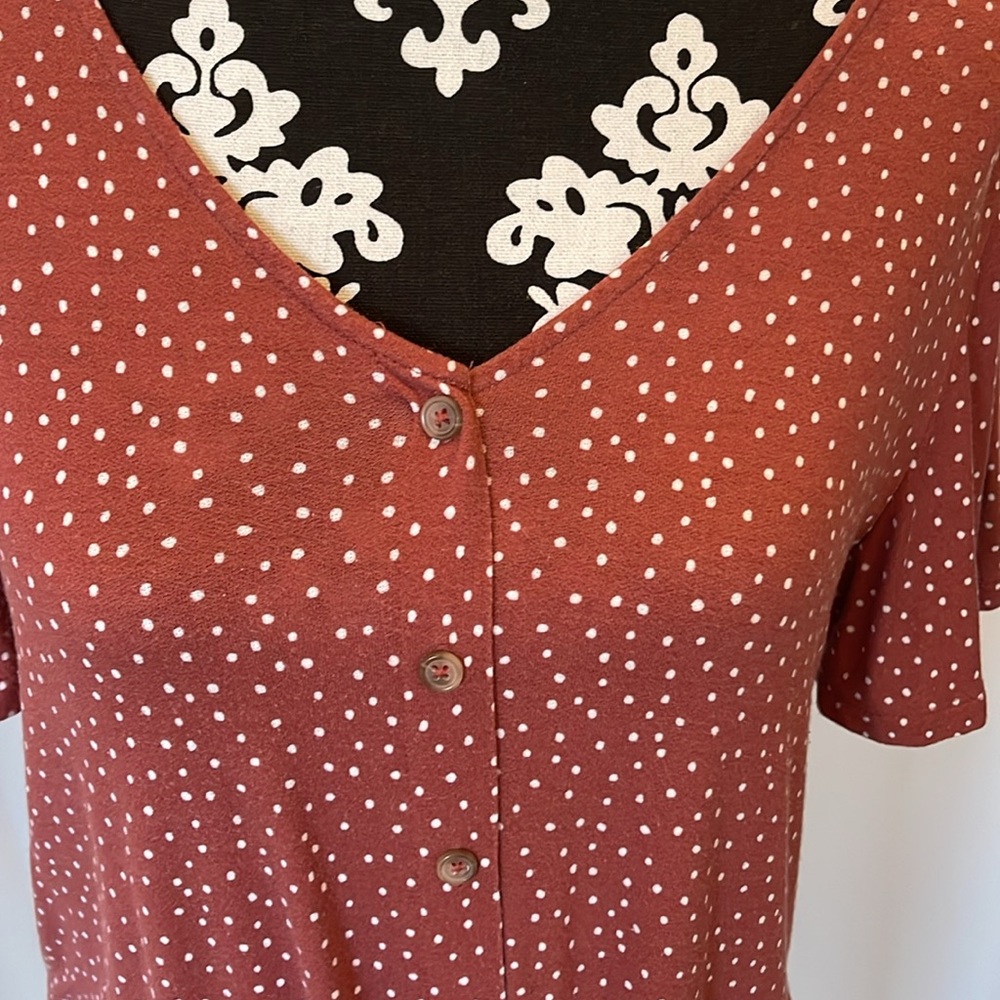 Knot front flutter sleeve blouse - Picture 5 of 9